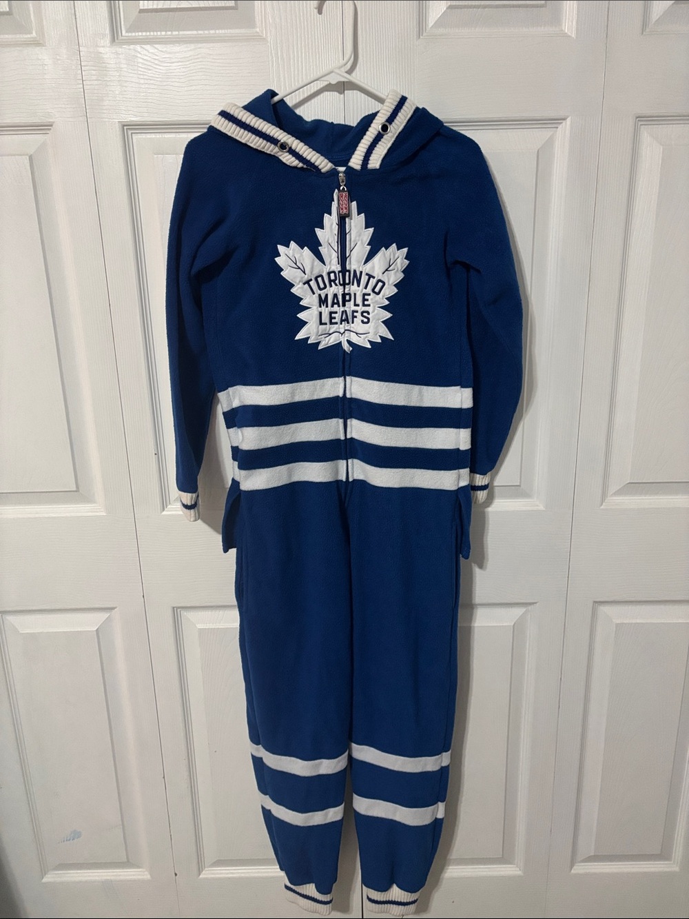 Adults Blue & White Toronto Maple Leaves Hockey Sockey Hooded Onesie Pajama